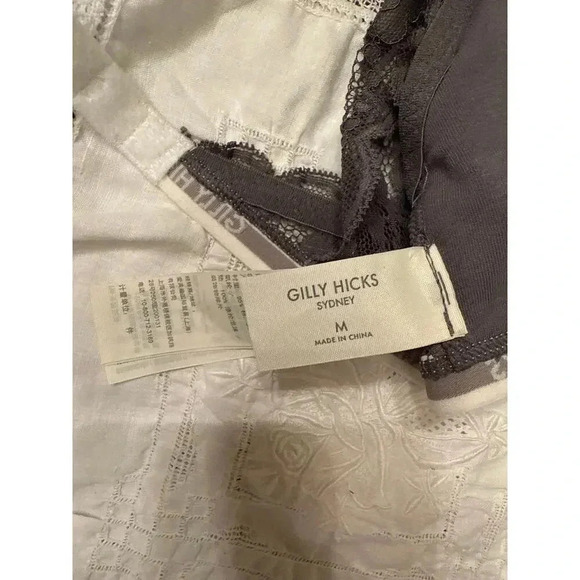 GILLY HICKS LACE BRALETTE size Medium - Picture 4 of 4